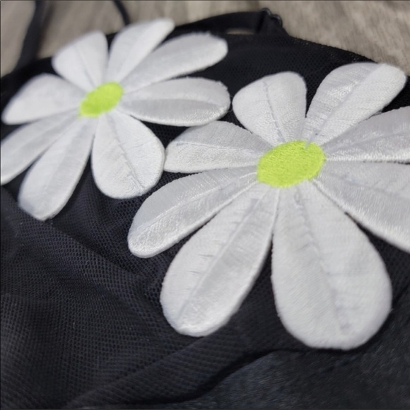 Daisy Bra/underwear SET NWT - Picture 4 of 6